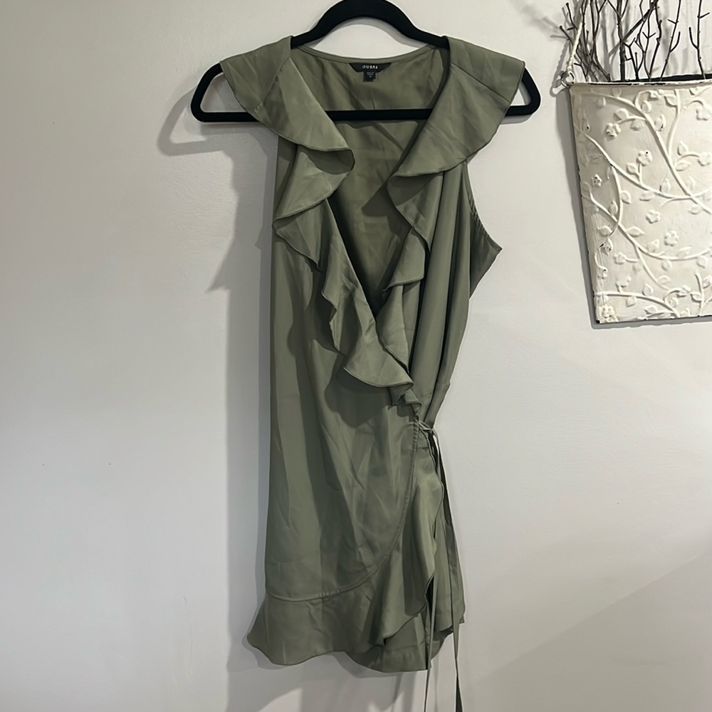 DONATED! Guess Wrap satin Shorts Romper M
